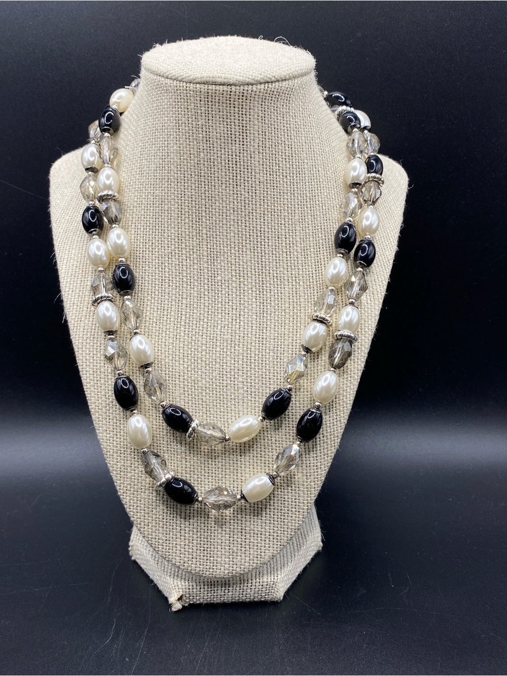 BILL BLASS Beaded Necklace Black & White Beads - Picture 7 of 10